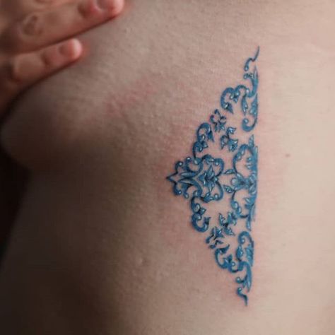 Portuguese Tattoos For Women, Portugal Tile Tattoo, Porcelain Tattoo Blue, Portuguese Tile Tattoo, Blue Porcelain Tattoo, Portugal Tattoo Ideas, Delft Tattoo, Spain Tattoos Ideas, Portuguese Tattoo Ideas