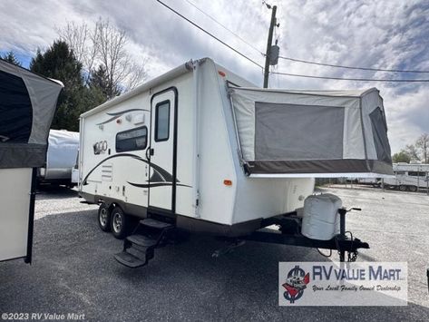 2013 Forest River Rockwood Roo 21SS on RVUSA Rockwood Roo, Rv Destination, Double Kitchen Sink, Forest River Rv, Forest River, Mounted Tv, Local Area, Renovation Ideas, Travel Trailer