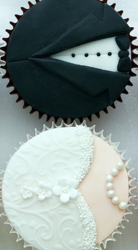 cupcake His And Her Cupcakes, Groom Cupcakes, Engagement Cookies, Dream Marriage, Color Boards, Cupcake Ideas, Wedding Cupcakes, Anniversary Cake, Wedding Idea