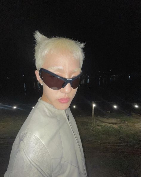 Zion T, Got7 Bambam, The Black Label, Indie Pop, Korean Artist, K Idols, Instagram Update, Rappers, Cat Eye Sunglasses