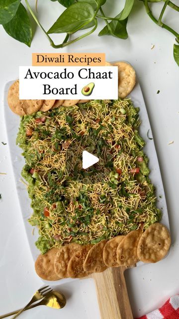 Avocado Sev Puri, Avocado Papdi Chaat, Dips With Corn, Avocado Chaat, Charcuterie Vegetarian, Avocado Dips, Veg Fried Rice Recipe, Corn Chaat, Eating Avocado