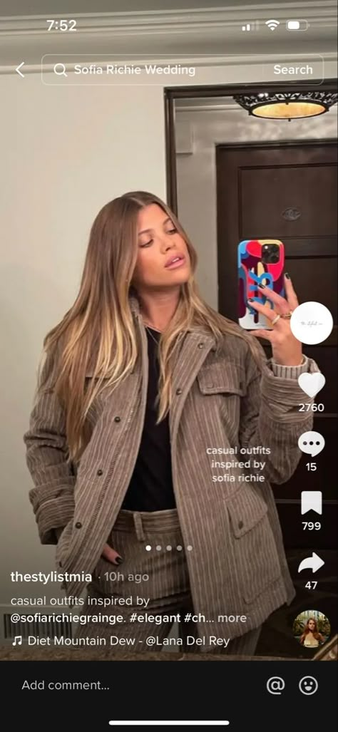 Sophia Richie Hair Brown, Sofia Richie Hair, Balyage Long Hair, Messy Look, Embrace Messy Hair, Baylage Hair, Summer Blonde Hair, True Autumn, Autumn Hair