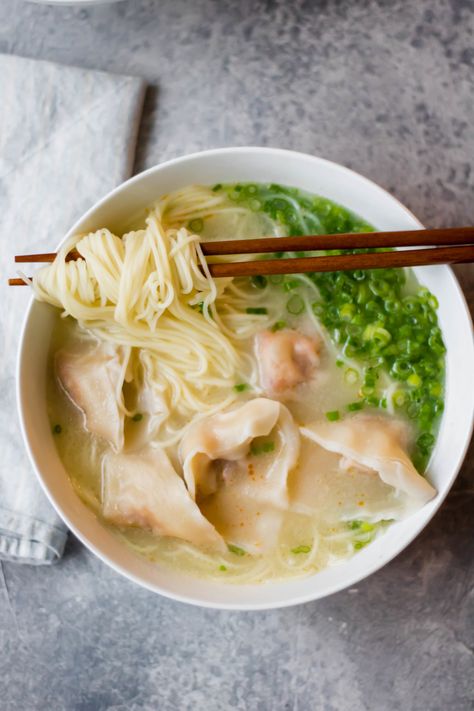 Wonton Noodle Soup, So Much Food, Wonton Noodles, Noodle Soup Recipe, Spicy Pork, Noodle Soup Recipes, Spicy Chili, How To Cook Eggs, Noodle Soup