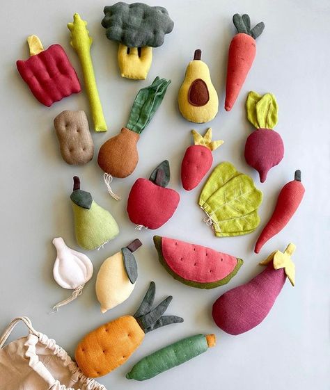 Odin Parker, Potato Broccoli, Toy Food, Food Fruit, Fabric Toys, Waldorf Toys, Felt Food, Play Food, Sewing Toys