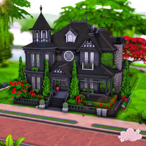 Goth Manor🖤 ⁣ I wanted to redo the Goth Manor for my legacy save file, Cassandra Goth lives here by herself in my game but there is room to have the original family! ⁣ Little different to my usual builds…⁣ ⁣ Up on the gallery today, fully furnished ⁣ ID: Gardenova ⁣ ⁣ ⁣ ⁣ ⁣ ⁣ ⁣ ⁣ ⁣ ⁣ ⁣ ⁣ ⁣ ⁣ ⁣ ⁣ ⁣ ⁣ ⁣ ⁣ ⁣ ⁣ ⁣ ⁣ ⁣ ⁣ ⁣ ⁣ 🏷️ #sims4 #thesims4 #showusyourbuilds #Sccregram #sims4build #sims4floorplans #floorplans #sims4nocc Sims 4 Goth Mansion, Gothic Sims 4 House, Sims 4 Green House, The Sims 4 Family House, Sims 4 Manor, Sims 4 Gothic House, Adams Family House, Goth Manor, Cassandra Goth