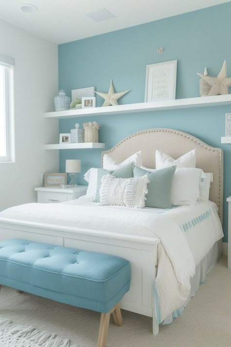 Light Blue Rooms, Girls Blue Bedroom, Costal Bedroom, Teal Rooms, Preppy Bedroom Decor, Dream Bedroom Inspiration, Coastal Bedroom Decorating, Blue Bedroom Decor, Teen Bedroom Designs