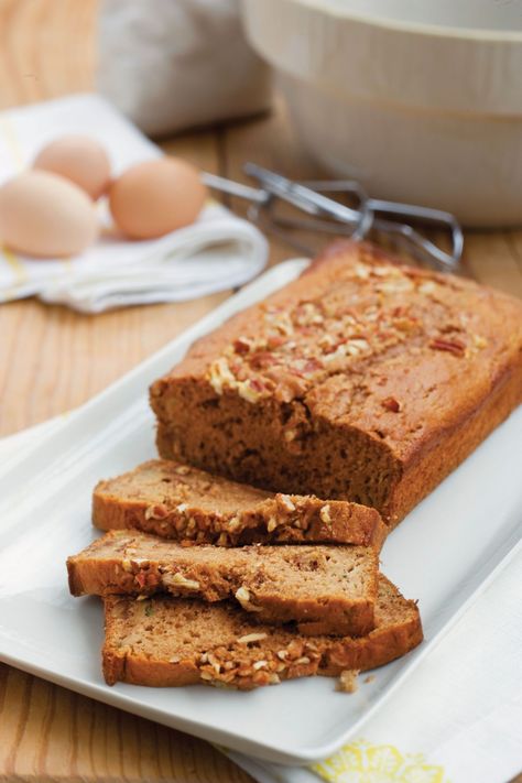 Zucchini Bread From Box Cake, Zucchini Bread With Cake Mix Easy, Box Cake Mix Recipes, Carrot Bread Recipe, Eggnog Bread, Carrot Cake Bread, Yellow Cake Mix Recipes, Easy Zucchini Bread, Recipes Using Cake Mix