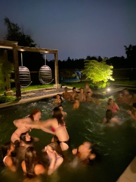 Night Swim Party, Late Night Swim Aesthetic, Night Time Pool Party, Night Swim Aesthetic, Teenage Pool Party, 17 Anniversary, Pool With Friends, Late Night Swim, Night Pool Party