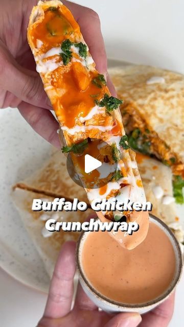 Idris Doosi on Instagram: "Buffalo chicken crunchwrap supremes for WEIGHT LOSS 🤯

My favorite recipe of 2024!

#crunchwrap #tacobell #buffalochicken #crunchwrapsupreme #easyrecipe #easyrecipes #macrofriendly #caloriedeficit #food #healthy #recipe #easyrecipe #weightloss #fatloss #lowcalorie #highprotein #gym #nutrition #doosi #doosifit" Buffalo Chicken Crunch Wrap, Chicken Crunchwrap, Crunch Wrap Supreme Recipe, Buffalo Chicken Wrap, Buffalo Chicken Wraps, Gym Nutrition, Crunch Wrap, High Protein Low Calorie, Eat Lunch