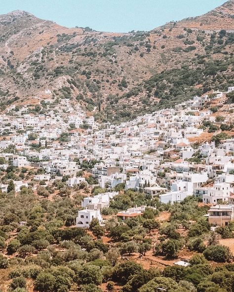 ELANA // SLOW TRAVEL🌏🌱 on Instagram: “This little town on Naxos island is called Filoti and I thought the contrast was so beautiful of all the white buildings against the green…” Naxos Island, White Building, Slow Travel, So Beautiful, Grand Canyon, The White, City Photo, Building, Travel