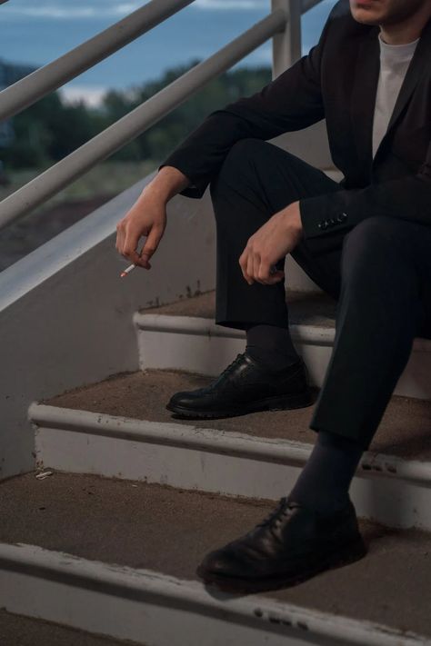 Aftg Comic, Person Sitting On Stairs, Man Sitting On Stairs, Extreme Poses, Sitting On Stairs, Sitting Pose Reference, Male Portrait Poses, Concrete Staircase, Beautiful Stairs