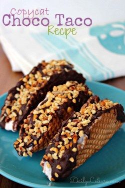 Copycat Choco Taco Recipe from Daily Leisure Chocolate Taco, Choco Taco, Fluff Salad Recipes, Dessert Taco, Taco Recipe, Cold Treats, Creative Desserts, Scrumptious Desserts, Ice Cream Desserts