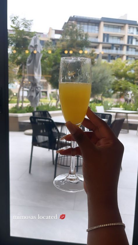 Mimosa Instagram Story, Mimosas Aesthetic, Brunch Instagram Story, Champagne Mimosa, Soft Lifestyle, Picture Poses Ideas, Cashmere Vanilla, Women In Luxury, Spirit Drink