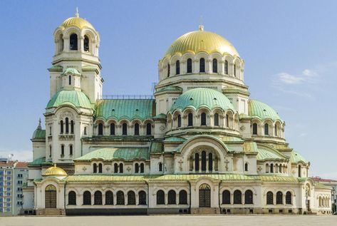 Alexander Nevsky Cathedral in Sofia, Bulgaria Byzantine Architecture, Cathedral Architecture, Architecture History, Byzantine Empire, Byzantine Art, Grand Mosque, Voyage Europe, Ancient Architecture, Architecture Sketch