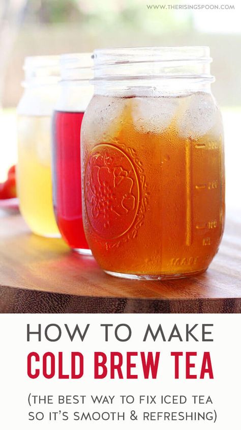 Learn how to make the best cold brew tea at home with only a few minutes of prep! No fancy equipment required & the fridge does all the work. This recipe is so easy & simple you'll kick yourself for not trying it sooner. Make a batch today so you can sip on smooth, refreshing tea (with no bitterness) all week long Cold Brew Tea, Make Cold Brew, Cold Brew Iced Tea, Tea For Colds, Making Iced Tea, Tea At Home, Brew Tea, Sun Tea, Iced Tea Recipes