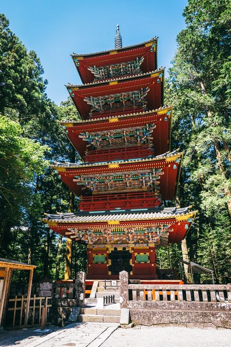 The ornately decorated Nikko Toshogu Shrine was built in 1636 to enshrine Tokugawa Ieyasu, the shogun who brought 250 years of peace to Japan. It is part of Shrines and Temples of Nikkō UNESCO World Heritage Site. #Toshogu #nikkojapan #Japantravel #visitjapan | More Japan Travel Guide at JustOneCookbook.com Deep Green Forest, Toshogu Shrine, Japan Honeymoon, Tokugawa Ieyasu, Colorful Buildings, Japan Destinations, Japan Vacation, Japan Tour, Asian Architecture