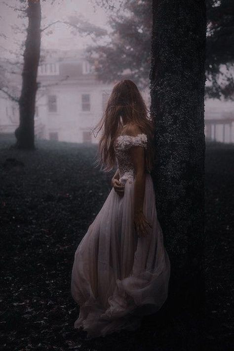 Kaya Core, Princess Aesthetic Dark, Fantasy Core, Fantasy Photoshoot, Fairytale Photoshoot, Gemini Art, Fairytale Aesthetic, Dark Fairytale, Hiking Photography