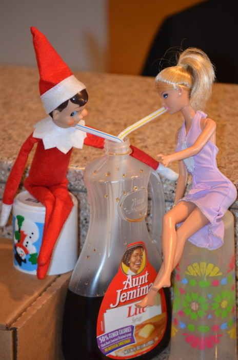 Even though I think that elf is downright creepy (sorry!), some of the ideas for him are awfully cute. Awesome Elf On The Shelf Ideas, Elf Antics, Elf Fun, Christmas Tablescape, Buddy The Elf, Elf On The Shelf Ideas, Shelf Ideas, On The Shelf, The Elf