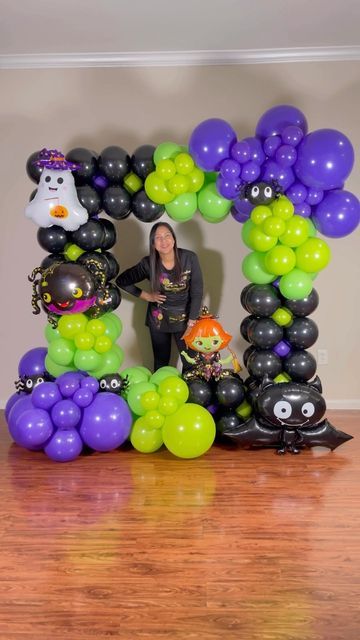 Halloween Balloon Arch Ideas, Halloween Ballon Arc, Halloween Balloon Backdrop, Halloween Balloon Columns, Halloween Balloon Wall, Halloween Decorations Balloons, Halloween Balloon Decorations, Globos Halloween, Halloween Balloon Arch