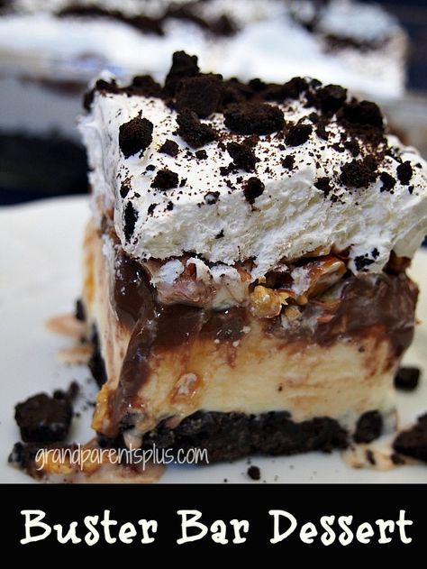 Buster Bar Dessert, Buster Bar, Buster Bars, Oreo Torte, Recipes Copycat, Oreo Pie, Vegetarian Cookies, Peanut Butter Oreo, Ice Cream Cookie Sandwich