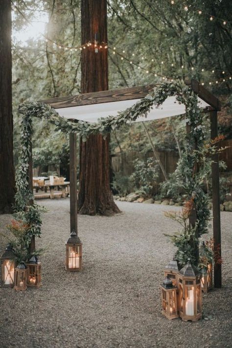 Lantern Wedding Ceremony, Fall Greenery, Fall Wedding Arches, Lantern Wedding, Wedding Chuppah, Wedding Ceremony Arch, Wedding Arbour, Theme Nature, Outdoor Fall Wedding