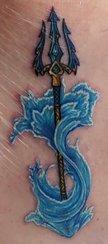 Beautifully detailed trident tattoo Feminine Trident Tattoo, Neptune Trident Tattoo, Seahorses Tattoos, Mermaid With Trident Tattoo, Posiden Tattoo Trident, Trident Design Art, Trident Tattoo Feminine, Amphitrite Tattoo, Trident Tattoo For Men