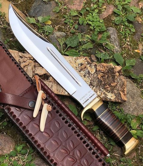 Ontario Knife, Crocodile Dundee, Bushcraft Camping, Craft Knives, Outdoor Knife, Knife Collection, Cool Knives, Bowie Knife, Pocket Knives