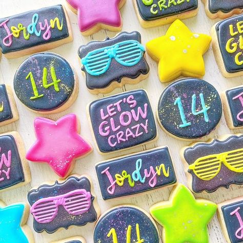 Glow In The Dark Cookies Decorated, Neon Glow Party Cookies, Glow Party Cookies Decorated, Glow Cookies, Glow In The Dark Cookies, Glow Party Cookies, Neon Cookies Decorated, Neon Party Cookies, Neon Birthday Cookies