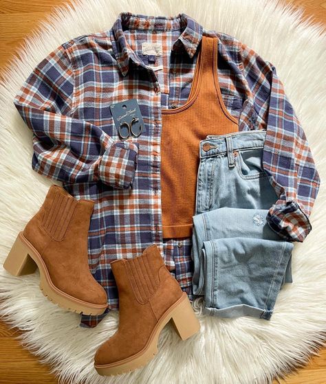 Everyday Outfits Fall, Leggings Boots, Flannel Outfits, Fall Planters, Have A Great Night, Target Clothes, Target Finds, Causual Outfits, Cute Fall Outfits