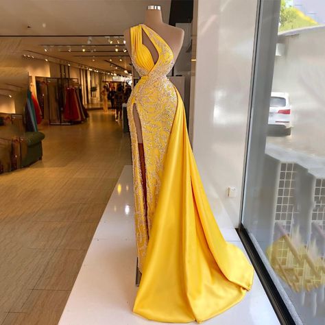 Yellow Evening Gown Classy, Cocktail Party Gowns, Yellow Evening Dresses, Custom Outfits, Matric Dance, 36th Birthday, Dresses Yellow, Flora Dress, Prom Dresses Yellow