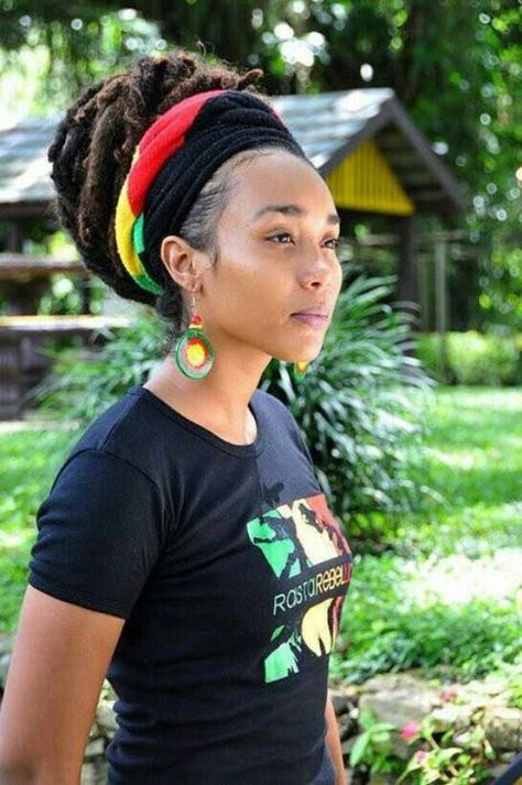 Rastafari Women Today | Natural Beauty-Rasta Woman! Hairstyles For Girls, Dreadlock Styles, Pelo Afro, Dreadlock Hairstyles, Hair Wraps, Charles Bukowski, Locs Hairstyles, Black Natural Hairstyles, Naturally Beautiful