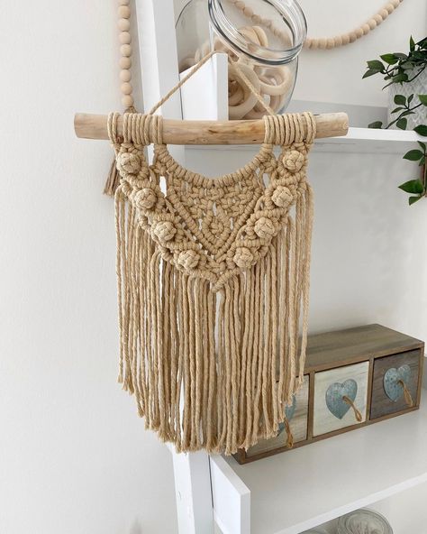 @mollymakesmacrame on Instagram: “Mini wall hanging✨ #macrame #macramewallhanging #minimacramewallhanging #macramemaker #macramelove #mollymakesmacrame” Macrame Basics, Macrame Mini, Mini Wall Hanging, Mini Macrame Wall Hanging, Wall Hanging Macrame, Mini Macrame, Mini Wall, Hanging Macrame, Crafty Things