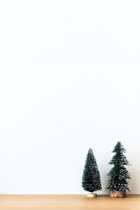 Mini Christmas trees festive background | free image by rawpixel.com / nunny Brooke Aesthetic, Instagram Story Christmas, Christmas Instagram Story, Mini Christmas Trees, Christmas Tree Images, Studio Backdrops Backgrounds, Minimalist Christmas Decor, Christmas Instagram, Christmas Tree Background