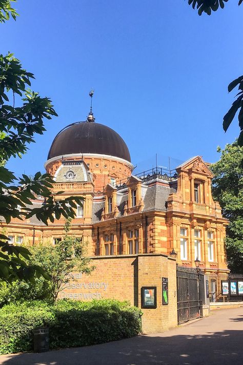 london greenwich royal observatory Greenwich Observatory, London Greenwich, Fox Party, Greenwich London, London Aesthetic, Uk Universities, Building Structure, Central London, Days Out