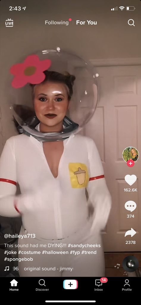 Sandy Cheeks Makeup, Sandy Spongebob Costume, Sandy Cheeks Costume Diy, Spongebob Costume Party, Sandy Costume Spongebob, Sandy Cheeks Costume, Spongebob Rave, Spongebob Costume Women, Spongebob Rave Outfit