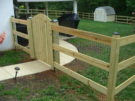 Diy Backyard Fence, Diy Garden Fence, Cheap Fence, Dog Yard, Diy Fence, Building A Fence, Front Yard Fence, Farm Fence, Dog Fence