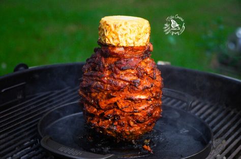 Tacos al pastor - Villa Cocina Chile Colorado Recipe, Al Pastor Meat, Al Pastor Recipe, Tacos Al Pastor Recipe, Chile Colorado, Colorado Food, Red Chile Sauce, Chile Sauce, Tacos Al Pastor