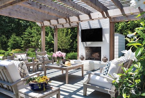 outdoor pergola living area Tv On Outdoor Fireplace, Pergola With Tv, Pergola With Fireplace, Pergola Fireplace, Outdoor Tv Ideas, Outdoor Tv Pergola, Outdoor Pool House, Arizona Room, Beautiful Pergola