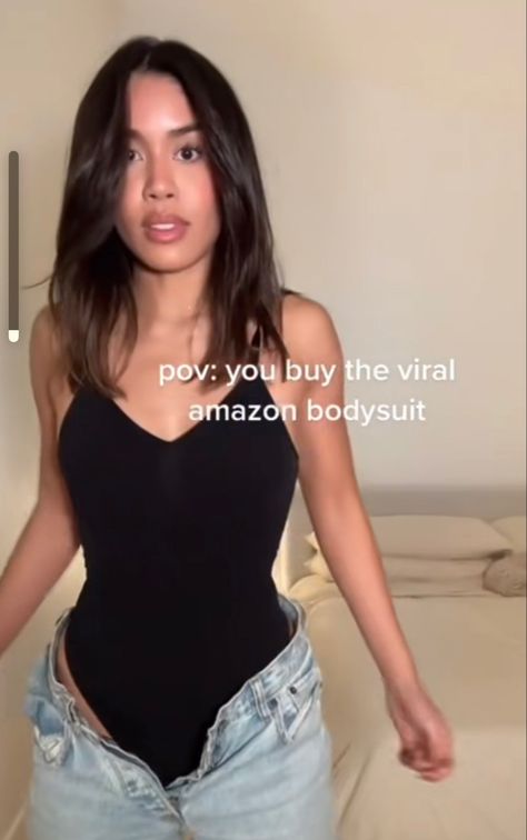 Skims Bodysuit Outfit Ideas, Outfits Aesthetic Basic, Tight Top Outfit, Basic Outfits Aesthetic, Basic Top Outfit, Sleeveless Top Outfit, Skims Outfit, Snatched Waist, Amazon Clothes