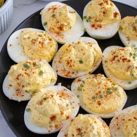 Creamy and delicious deviled eggs made with relish. A great basic recipe with a lot of variation options! Paula Deen Deviled Eggs, Southern Deviled Eggs, Deviled Eggs Recipe Easy, Classic Deviled Eggs, Keto Deviled Eggs, Devilled Eggs Recipe Best, Deviled Eggs Recipe Classic, Devilled Eggs, Best Deviled Eggs