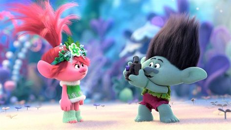 Trolls Holiday In Harmony, Trolls Holiday, Big Hero 7, Trolls Branch, Christmas Movies List, Poppy Trolls, Lucas Movie, Branch Trolls, Leslie Odom Jr