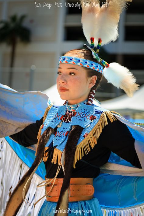 Blue Jingle Dress Regalia, Native American Jingle Dress Regalia, Regalia Aesthetic, Powwow Regalia Fancy Shawl, Fancy Shawl Regalia Beadwork, Fancy Shawl Regalia Design, Fancy Shawl Regalia Pattern, Fancy Dance Regalia, Indigenous Regalia