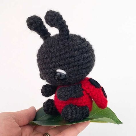 Little Ladybug CrochetPattern - Eryhana Crochet Family Crocheted Bugs, Ladybug Crochet, Crochet Ladybug, Ladybug Pattern, Stitch Head, Crochet Butterfly Pattern, The Ladybug, Pola Amigurumi, Crochet Shop