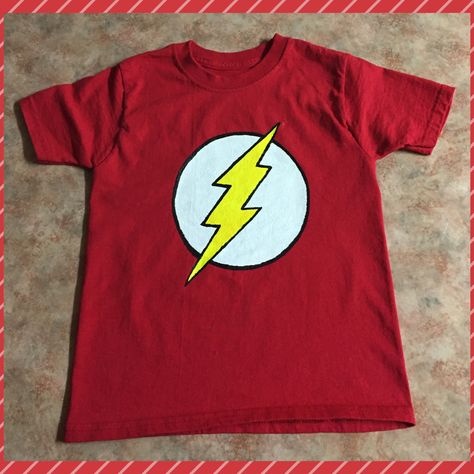 Flash Birthday Party Ideas, Flash Cake, Iron Man Birthday, Flash Costume, Small Canvas Art, Birthday Party Cake, T Shirt Diy, The Flash, Super Hero