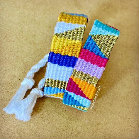 Woven Bracelets Diy, Woven Bracelets Tutorial, Woven Bracelets Pattern, Woven Bookmarks, Woven Bracelet Diy, Woven Bracelet Tutorial, Bracelet Weaving, Weaving Bracelets, Diy Straw