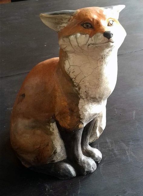 Ceramic Fox Sculpture, Raku Sculpture, Fox Ceramic, Ceramic Fox, Fox Sculpture, Pottery Animals, Ceramic Art Sculpture, Sculptures Céramiques, Paper Mache Art