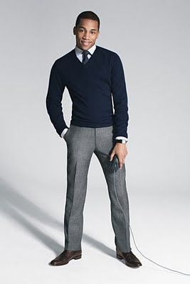 navy sweater, shirt and tie combo Slacks Outfit, Interview Outfit Men, Sweater Outfits Men, Interview Attire, Vision Book, Mens Slacks, Mens Fashion Sweaters, Fashion Network, Mens Chinos