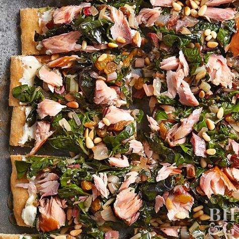 Smoked Salmon and Chard Flatbread Asparagus Flatbread, Salmon Flatbread, Quick Flatbread, Flatbread Toppings, Mediterranean Flatbread, Rainbow Swiss Chard, Crispy Flatbread, Fresh Recipe, Chicken Pita