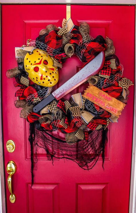 haloween, Friday the 13th, Jason Voorhees, Halloween wreath Horror Movie Wreath Diy, Jason Voorhees Wreath, Michael Myers Door Hanger, Scary Movie Wreath, Horror Wreath, Friday The 13th Jason, Friday 13th, Jason Voorhees, Halloween Wreaths