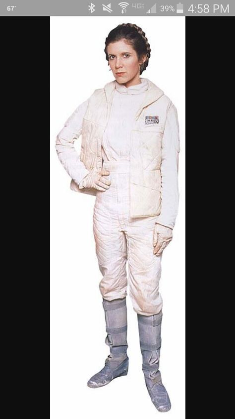 Princess Leia Hoth costume Princess Leia Hoth, Star Wars Family Costumes, Leia Hoth, Disney Princess Halloween Costumes, Disfraz Star Wars, Princess Leia Hair, Princess Leia Costume, Carrie Fisher Princess Leia, Star Wars Halloween Costumes